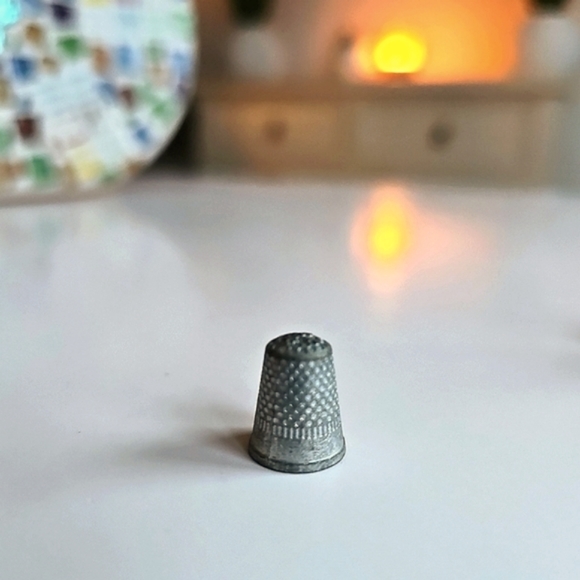 Vintage Monopoly Board Game Replacement Tokens, 6 Movers - Picture 8 of 11